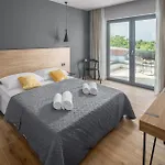 Holiday home Cozy In With Sauna Banjole