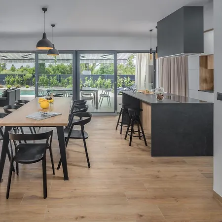 Cozy In With Wifi Holiday home Banjole