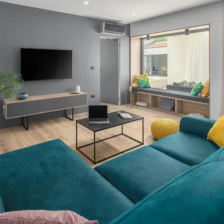 Holiday home Cozy In With Wifi *